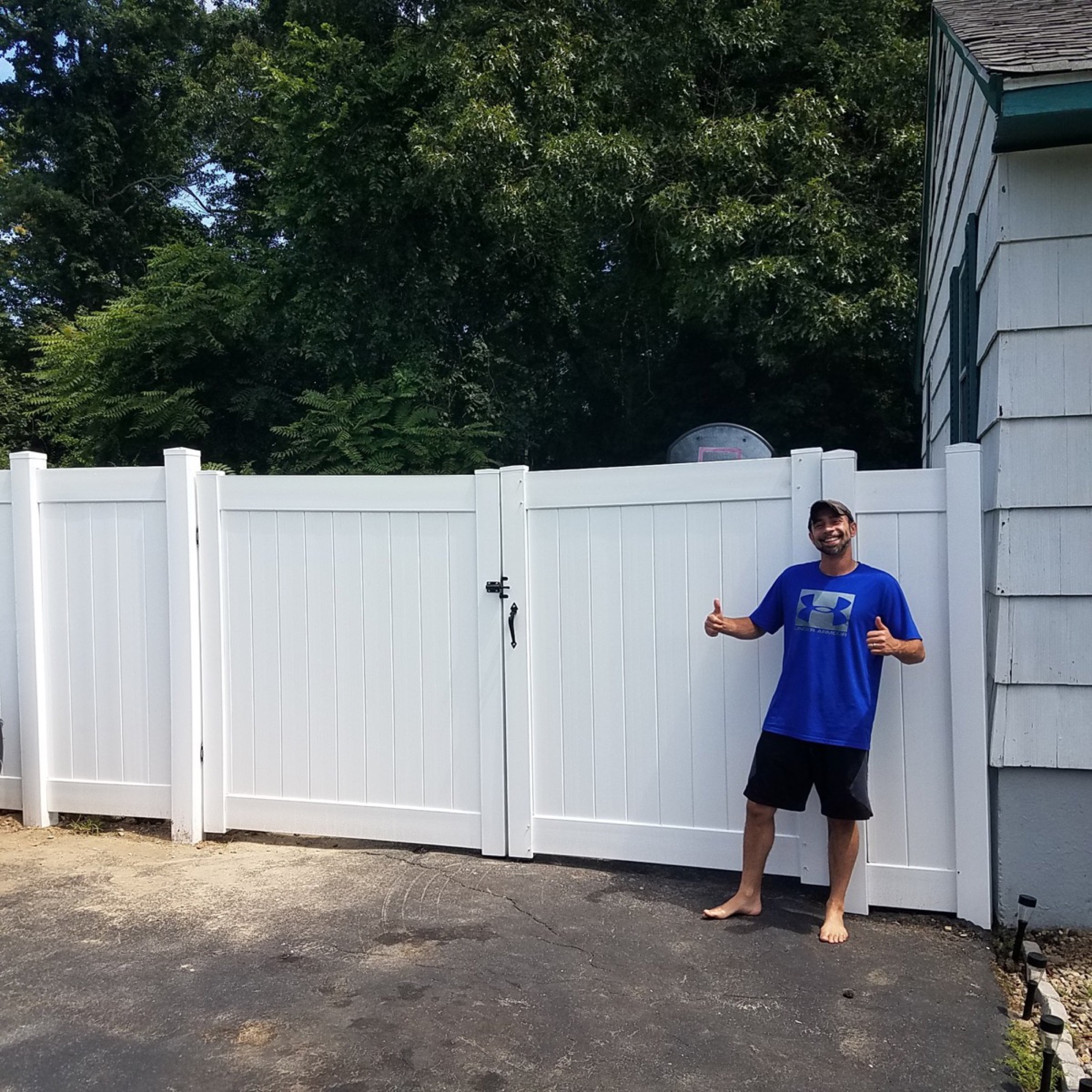 Vinyl fence customer project photo 30